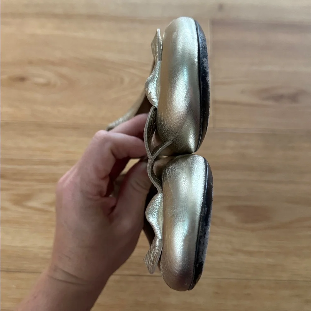 Burberry Girls Gold Metallic Bow Ballet Flats Size 34EU or 3Y Holiday Luxury
